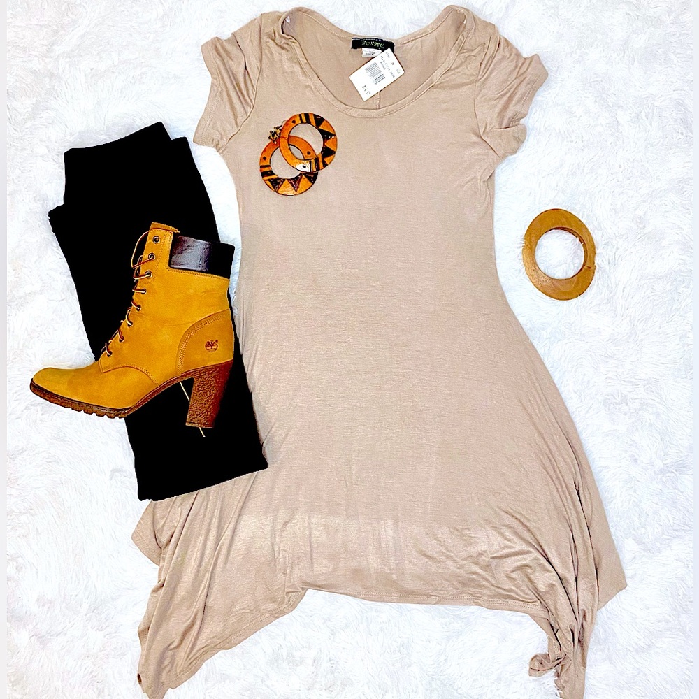 NEW Rainbow Mocha Tunic Top (Medium)